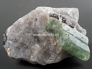 akvamarín, beryl